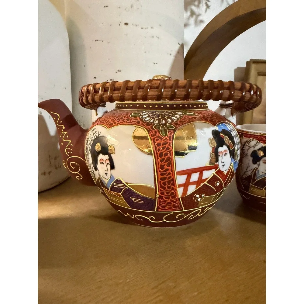 Kutani Handpainted Japan‎ Teapot and 6 Cups Geisha Scene